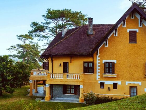 French colonial architecture ruins Vietnam_thumb