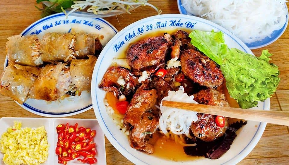 Hanoi street food Bun Cha_thumb