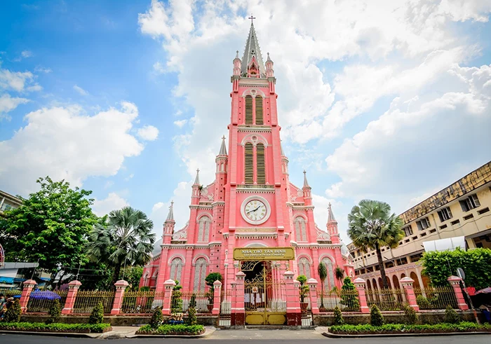 Pink Church Ho Chi Minh City_thumb