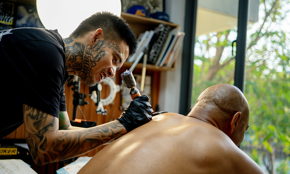 Vietnam tattoo tourism_2