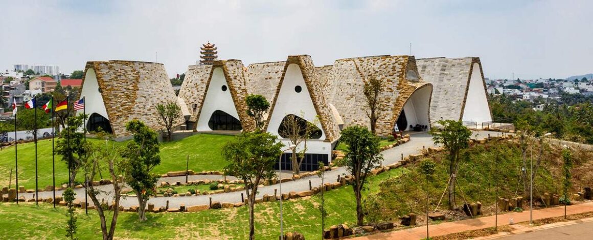 best cities in Vietnam for first time travelers_thumb