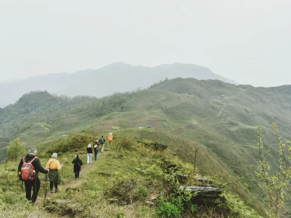 remote hiking trails Vietnam_7